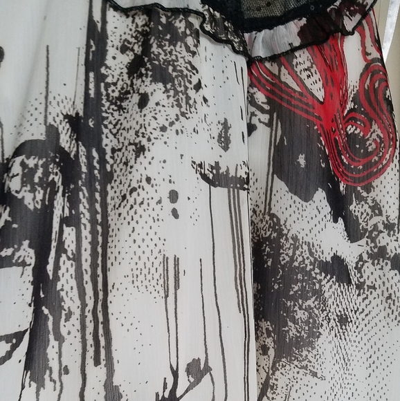 Charlotte Russe Dressy Top - Picture 4 of 4